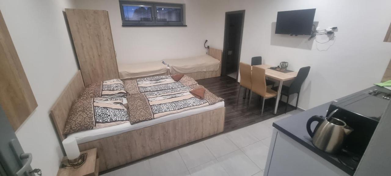 Alexej Apartmany Veľký Meder エクステリア 写真
